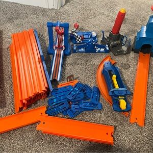 Hot Wheels Track Builder Set - Orange and Blue